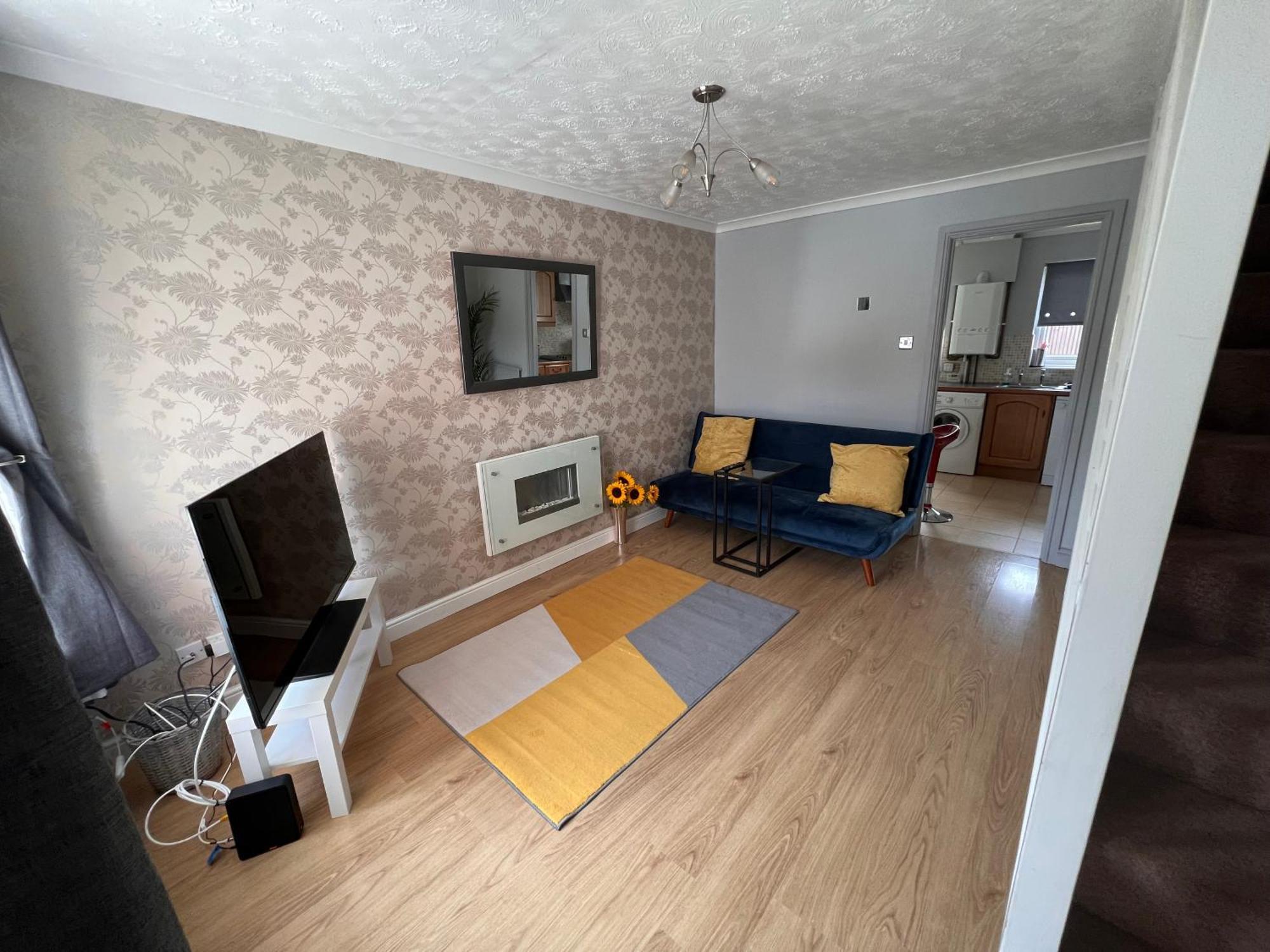 Contractors Or Family House - M1 Nottingham - Ikea Retail Park - Catkin Drive - 2 Bed Home With Driveway, Private Garden, Sleeps 4 - Tv'S In All Rooms Giltbrook Dış mekan fotoğraf